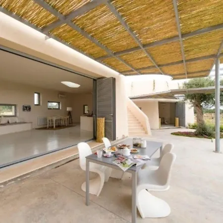 An Der Ostkueste Siziliens In Roveto Holiday home *